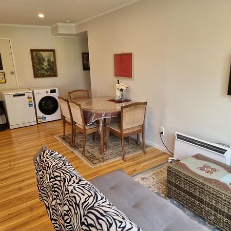 Entire Ground Floor With Full-Privacy And Family-Friendly Popular To Ferry Catchers Веллінгтон Екстер'єр фото