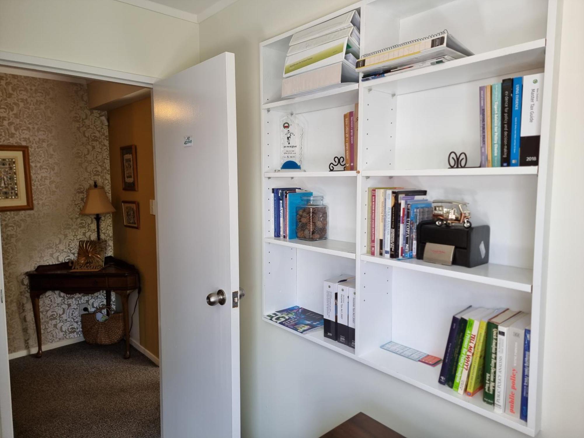 Entire Ground Floor With Full-Privacy And Family-Friendly Popular To Ferry Catchers Веллінгтон Екстер'єр фото