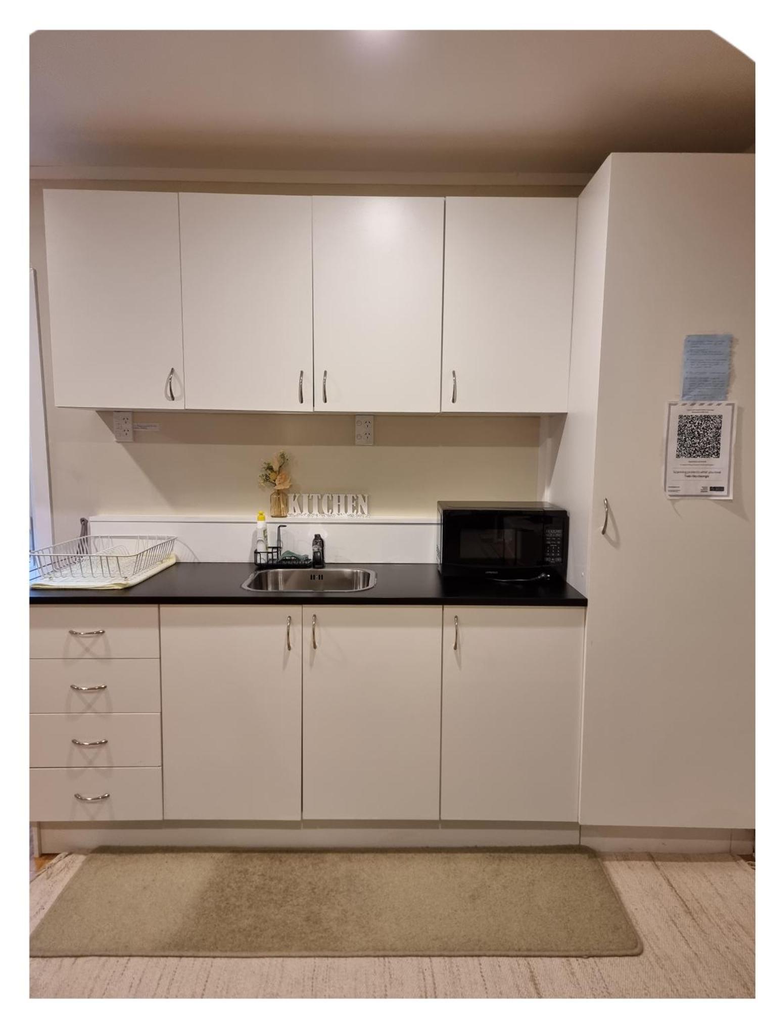 Entire Ground Floor With Full-Privacy And Family-Friendly Popular To Ferry Catchers Веллінгтон Екстер'єр фото