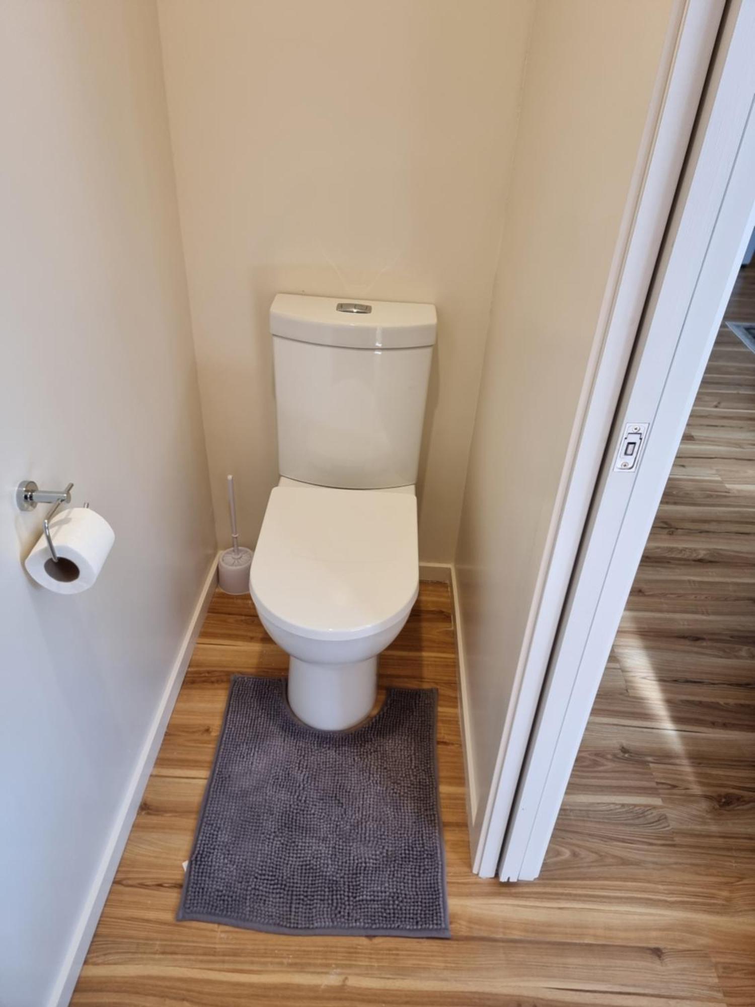 Entire Ground Floor With Full-Privacy And Family-Friendly Popular To Ferry Catchers Веллінгтон Екстер'єр фото